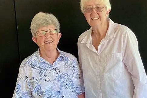 Former cricketers Jill Hodgson  and Tina Macpherson enjoyed watching the first round of the Ashes. PHOTO: Supplied