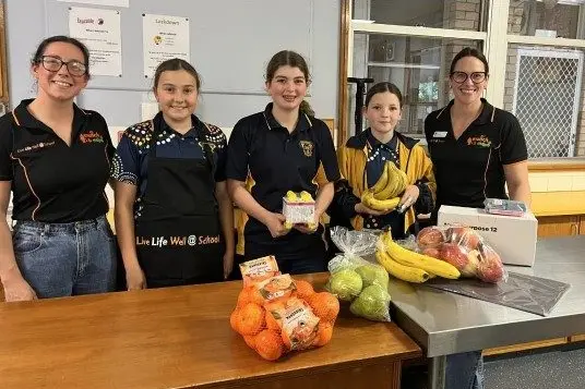 Ashley (Western NSW Local Health District), Clementine, Jane, Isabella and Kelly (Western NSW Local Health District). during a visit from Western NSW Local Health. PHOTO: Supplied