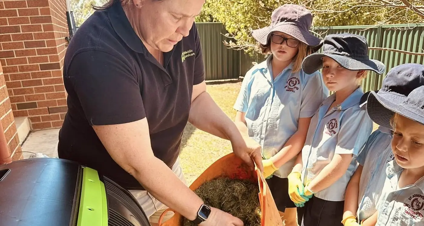 Weddin Landcare goes compost crazy