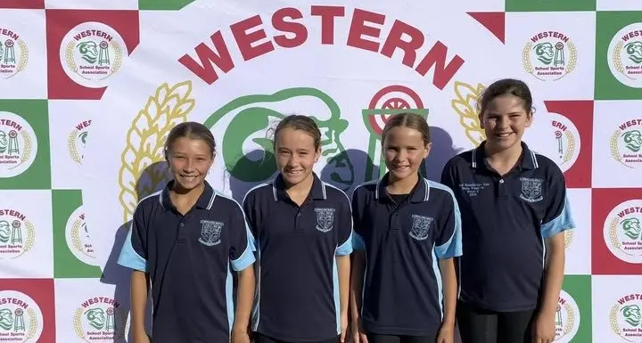 Grenfell Public School Senior Girls Relay Team to Swim at State