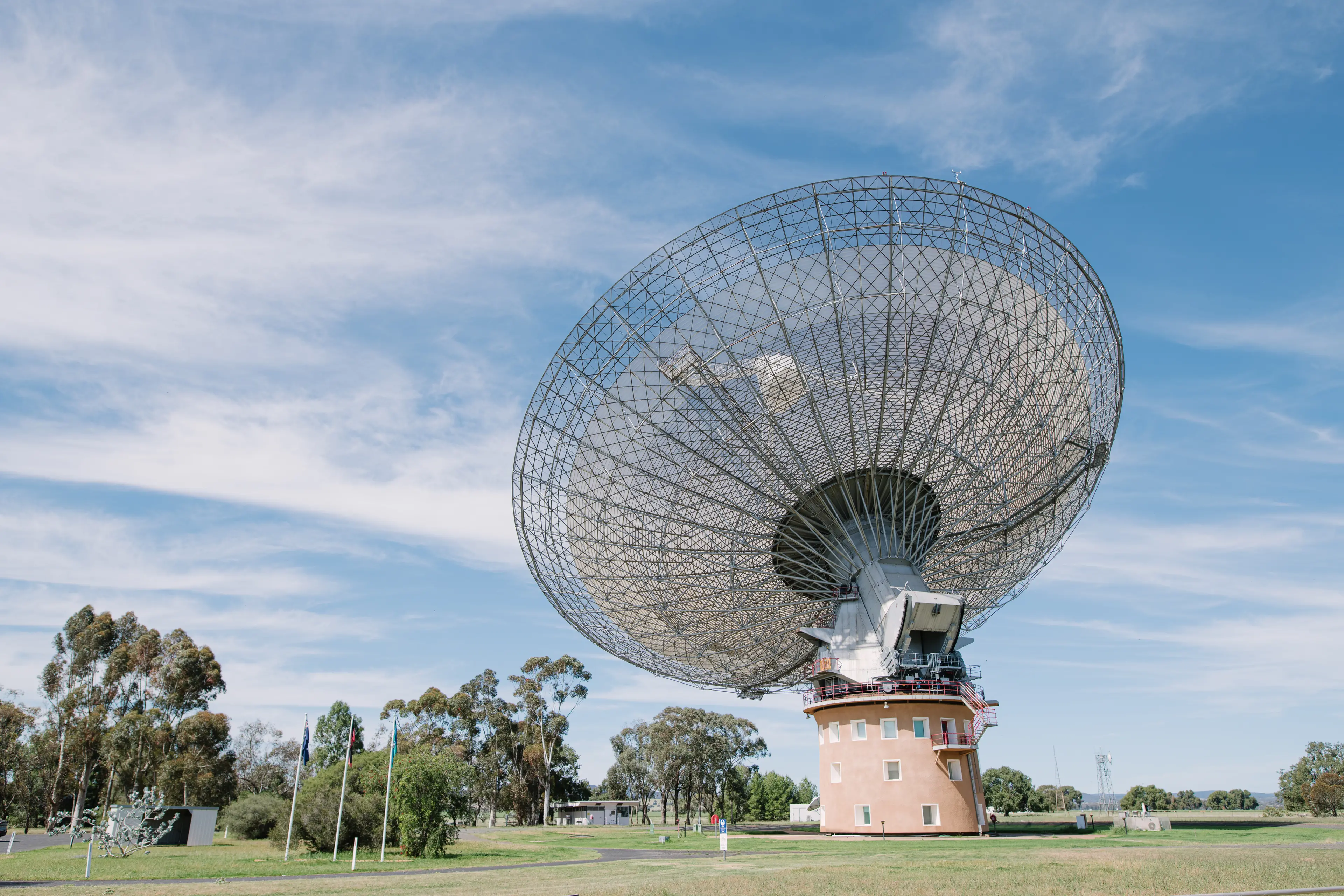 Jobs to go at CSIRO, unknown if Parkes is affected
