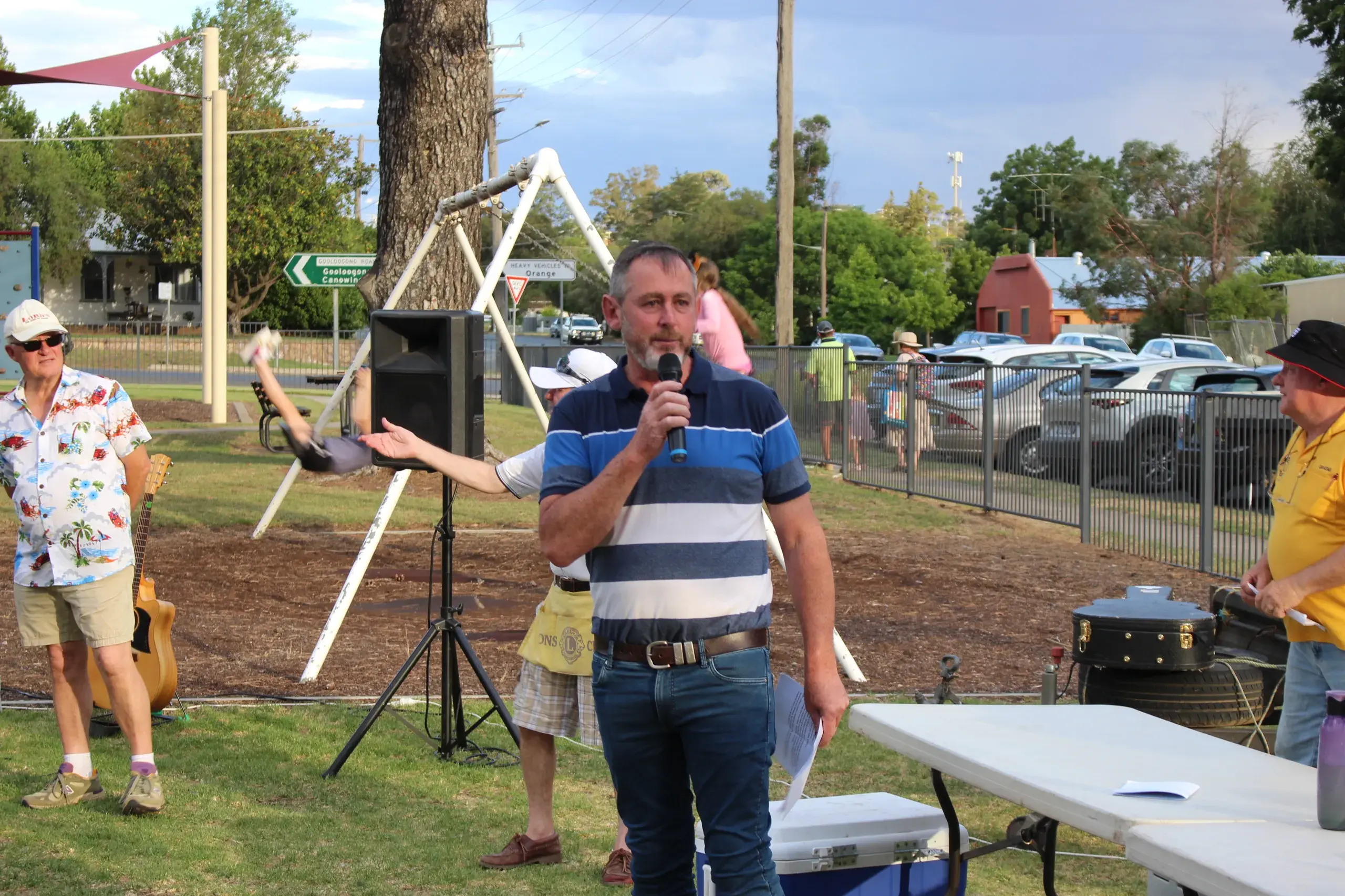 <p>Mayor Paul Best announced the winner of the Christmas Lights competition.</p>\\n