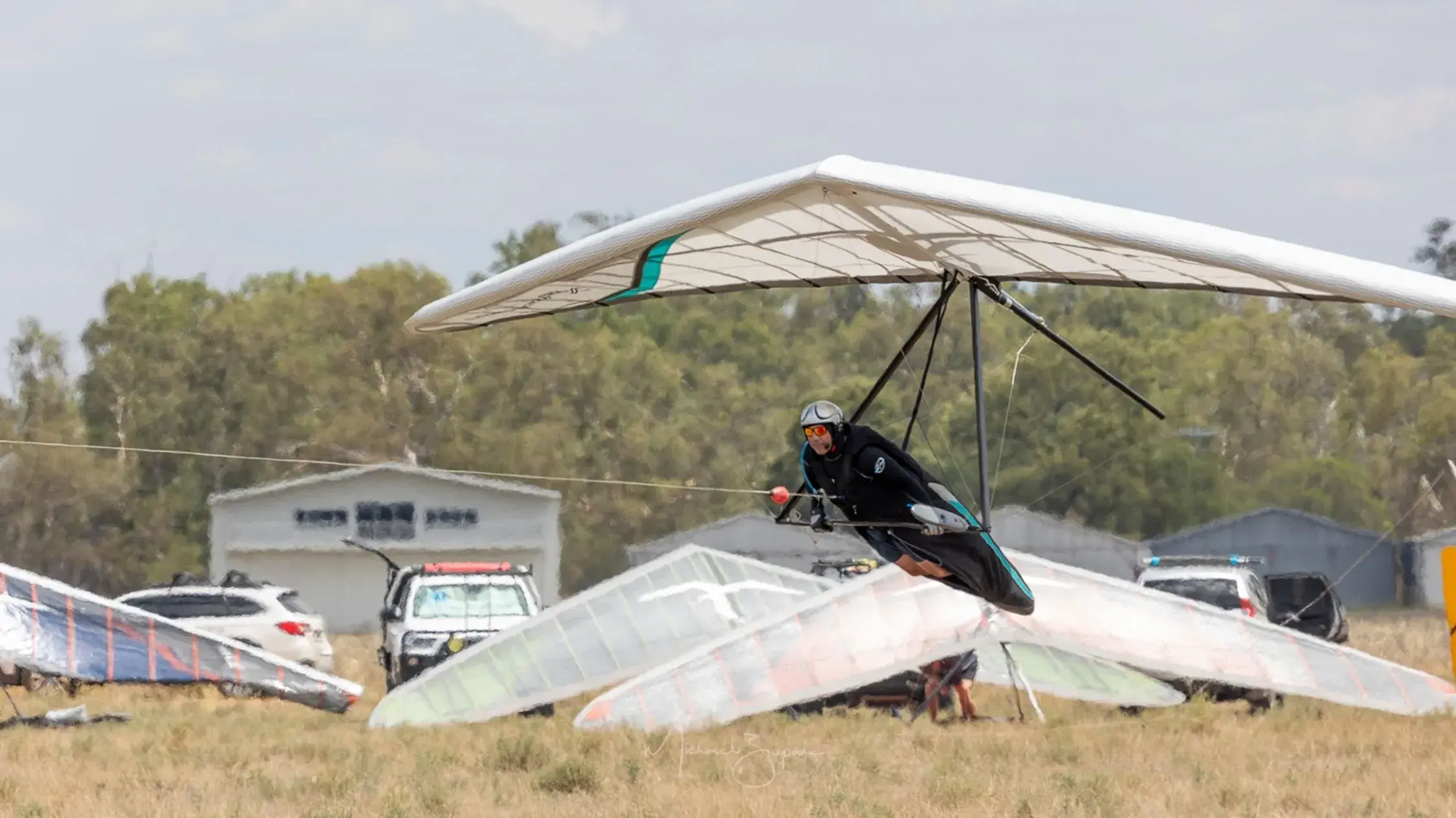 International hang gliders take to local skies in 'bucket list' event