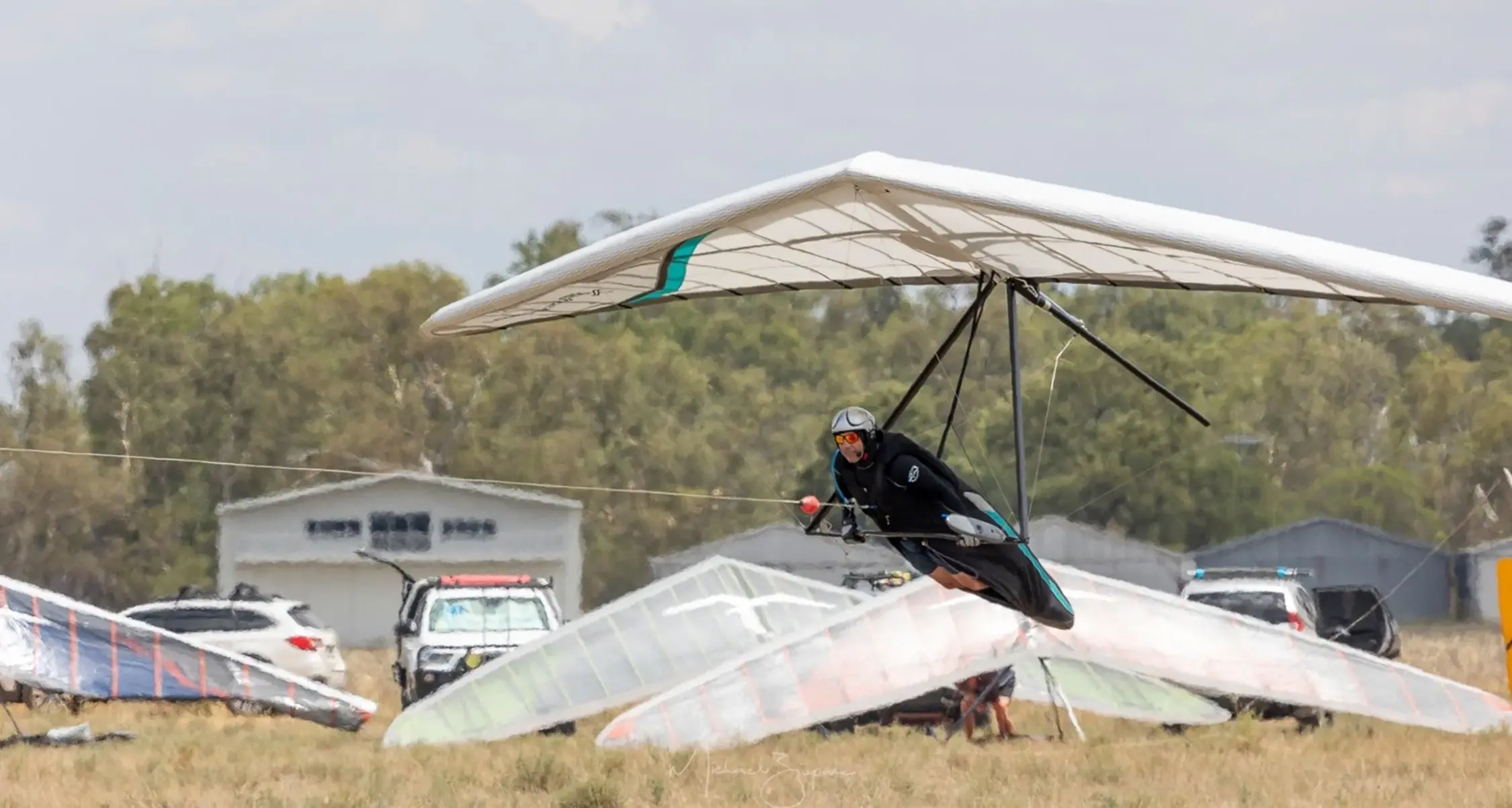 International hang gliders take to local skies in 'bucket list' event