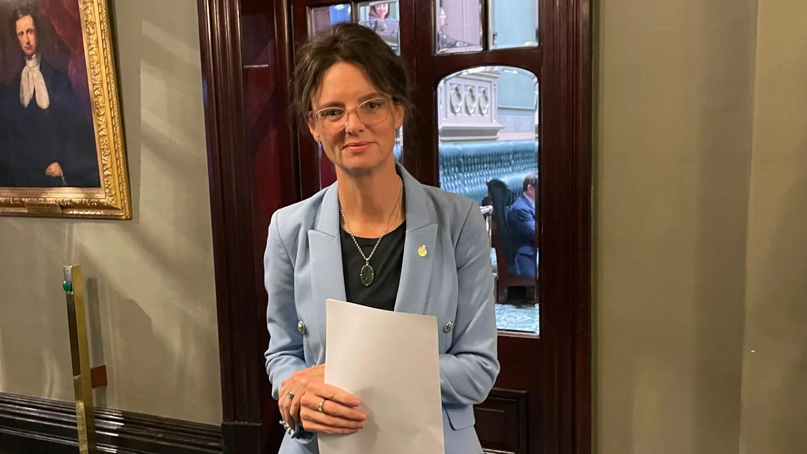 Cooke calls for urgent relief on school run costs