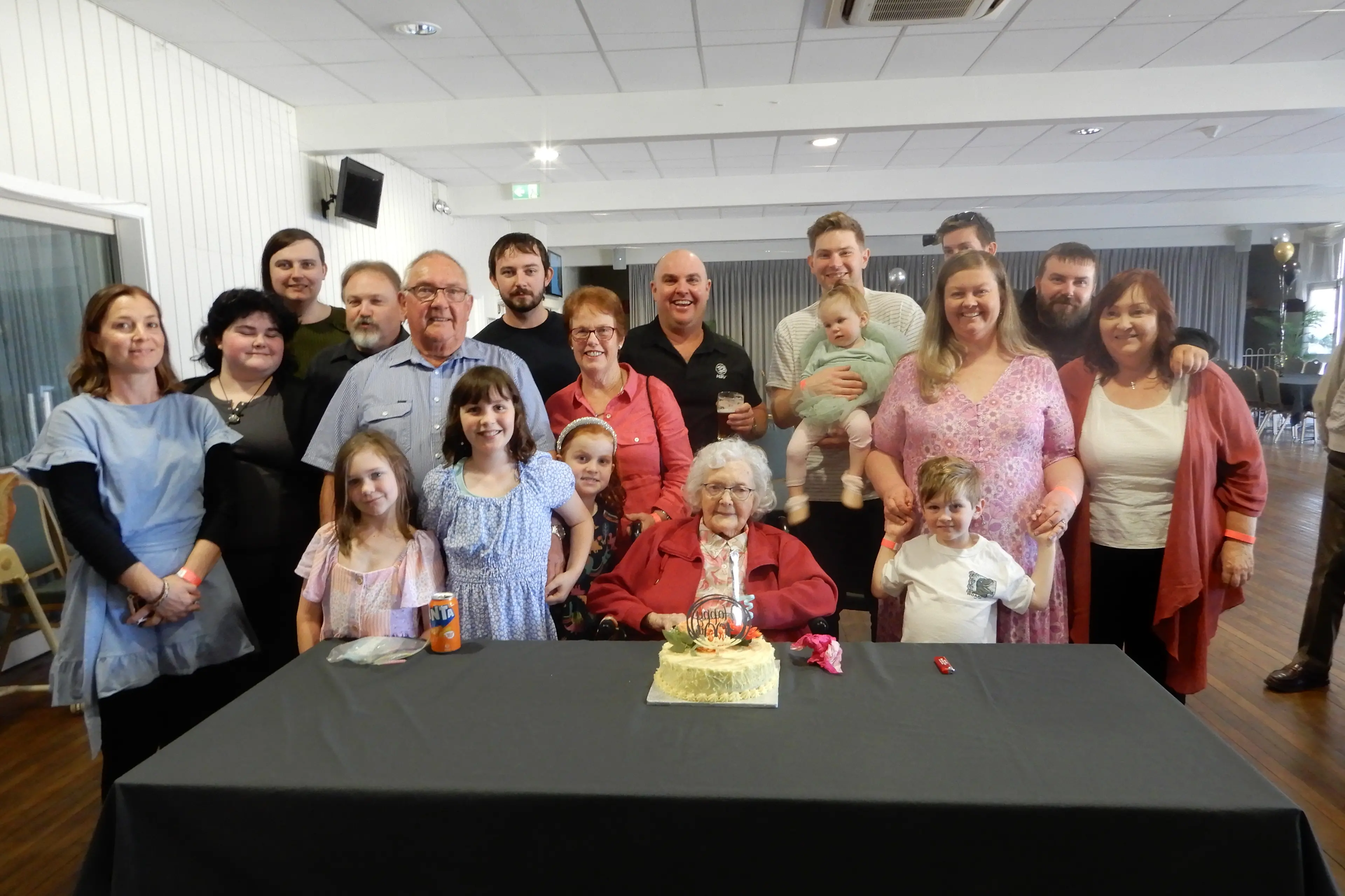 <p>Eunice Clarke celebrated her 100th birthday with family and friends at the Grenfell Bowling Club.</p>\\n