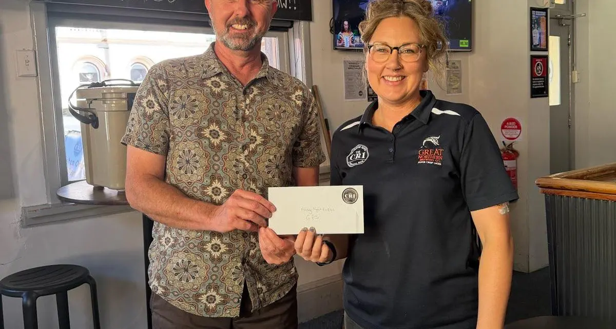 The Cri gives back to public school