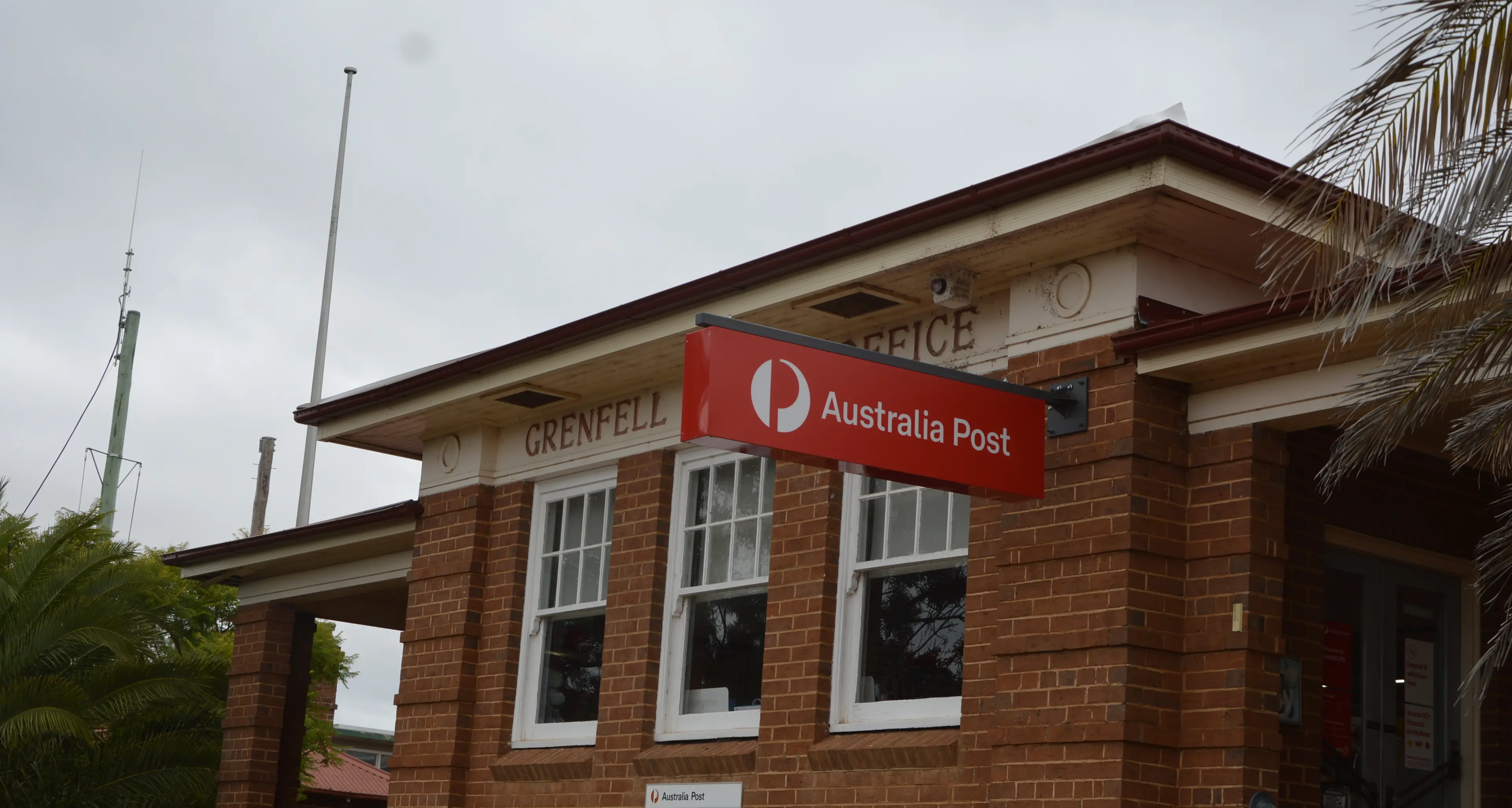 New faces, same service: Grenfell Post Office officially sold