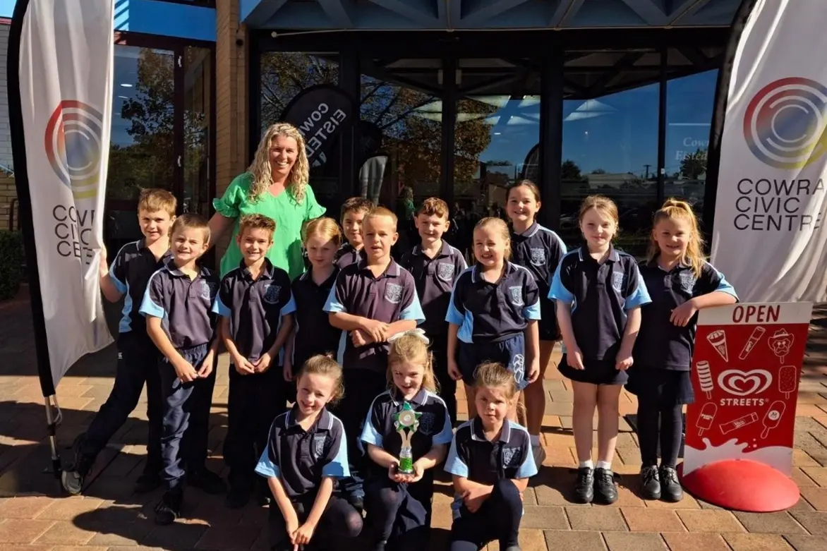 <p>Genfell Public School\\'s infants marimba group took home the winning trophy at the Cowra Eisteddfod. </p>\\n