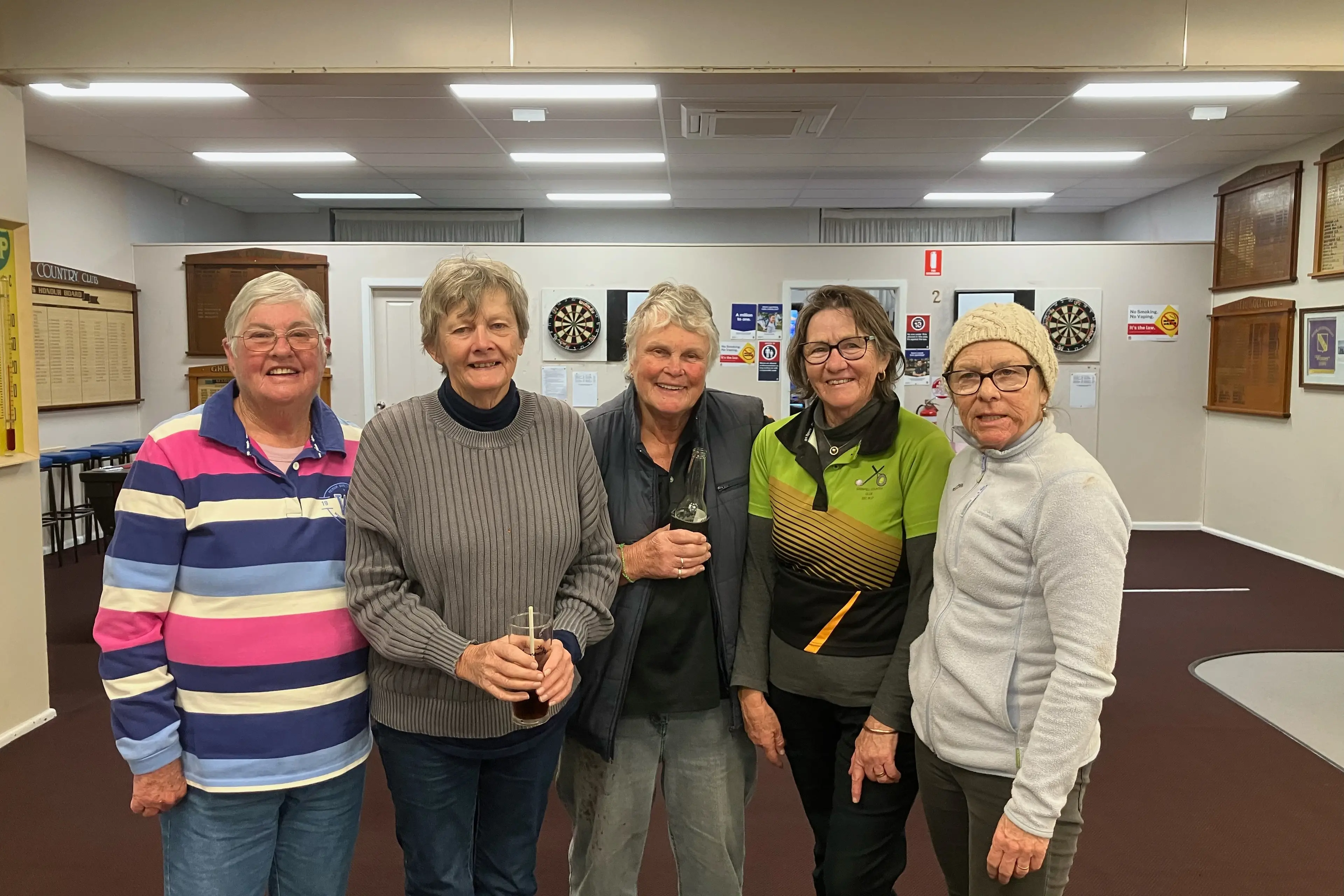 <p>Ladies playing in vets Phillipa, Beverly, Virginia, Karen and Leanne.</p>\\n
