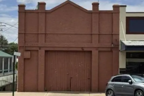 <p>146 Burrangong Street will become space focused on designing and prototyping lighting products alongside a residential dwelling, parking and storage. PHOTO: Weddin Shire Council</p>\\n