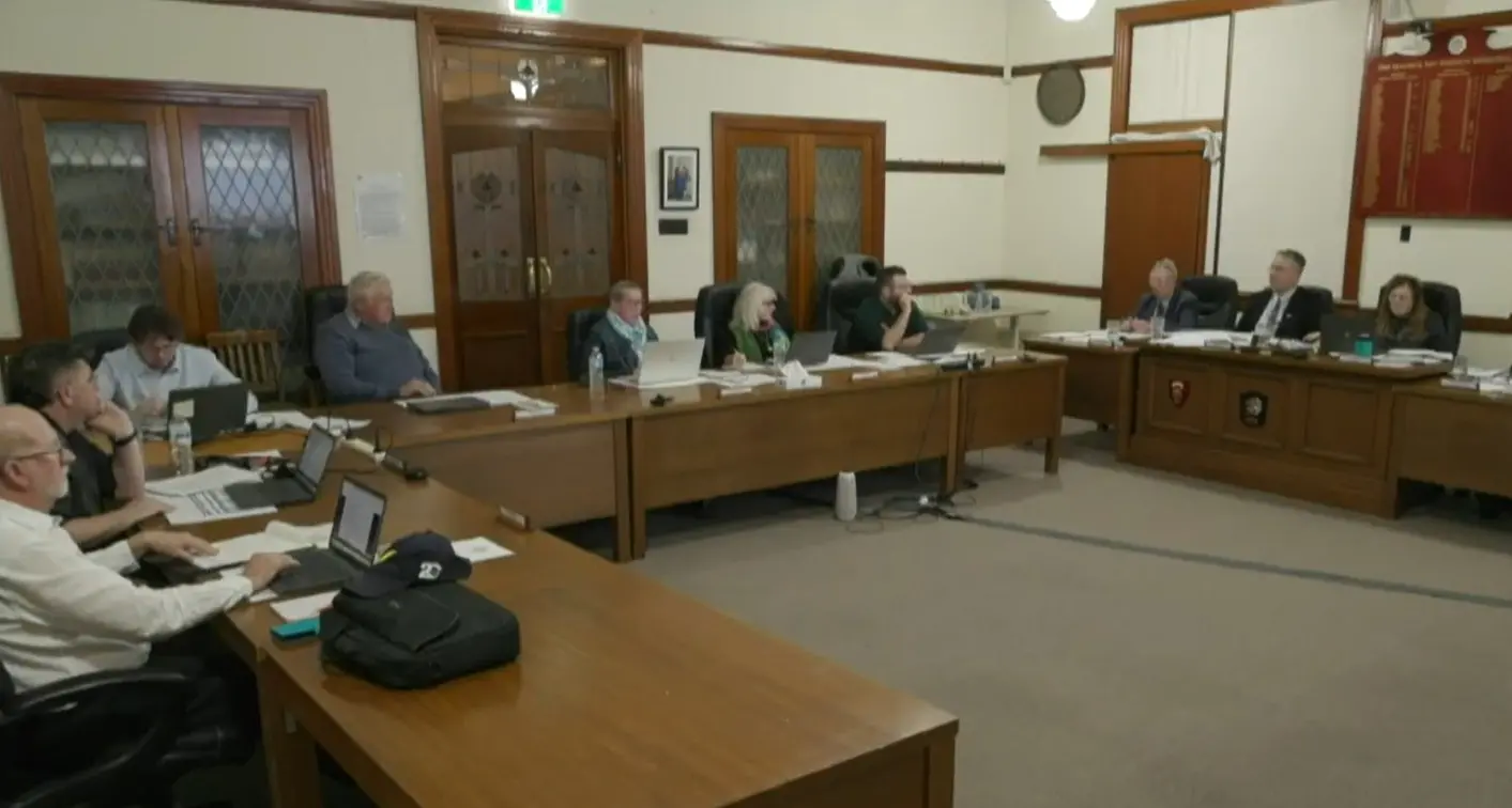 Council returns to previous meeting rules amid uncertainty