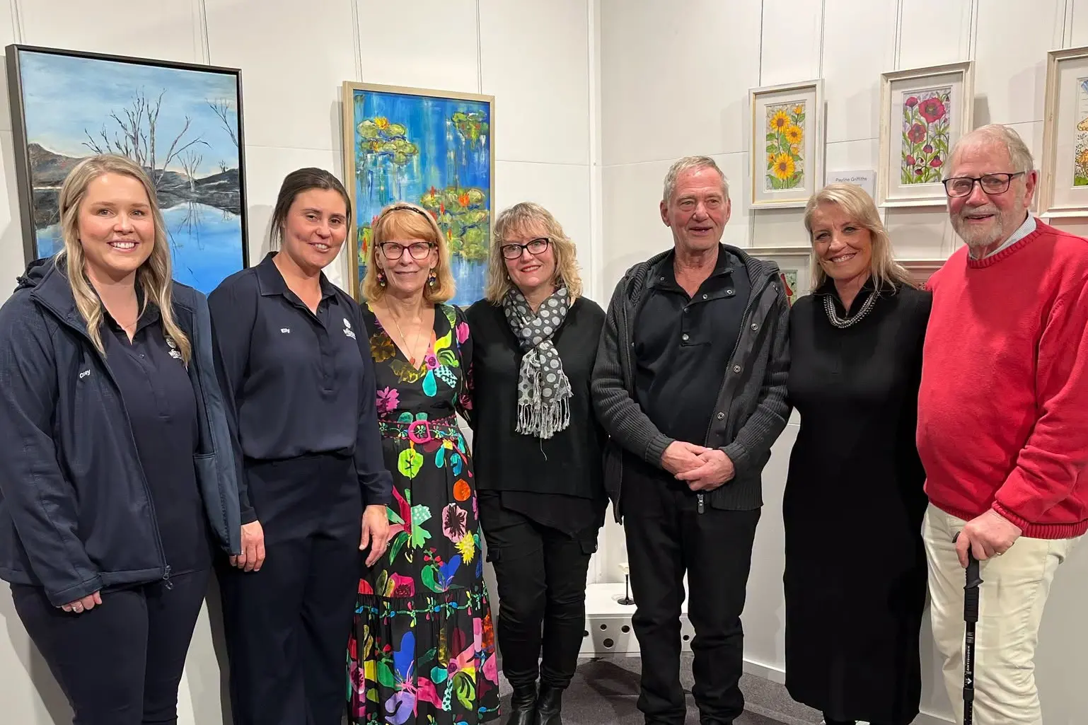 <p>Casey Lennane, Elly Hinde, Pauline Griffiths (Artist), Jacquie Reilly (Artist), Frits Bos (Artist), Jayne Hutty (Artist) and Warwick Crampton at the official opening of the Serendipity exhibition at the Grenfell Art Gallery.</p>\\n