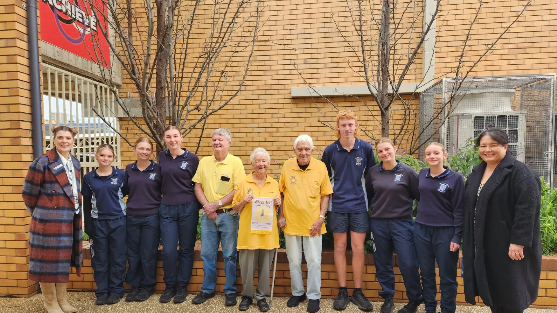 Students reach Uluru with $1500 boost from Lions