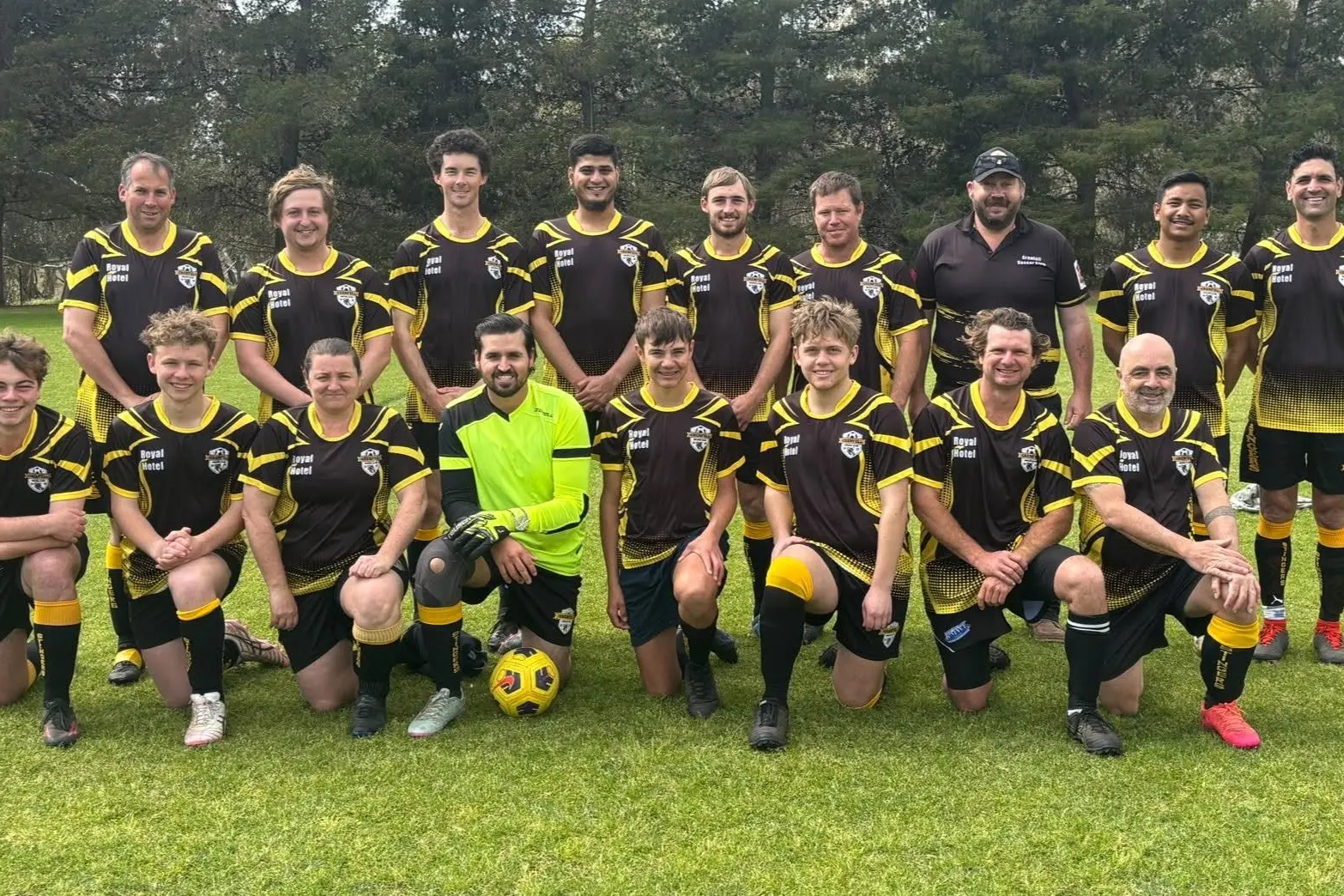 <p>The Stingers faced Parkes Bowling and Sports Club Renegades in the division 2 grand final on Sunday. </p>\\n
