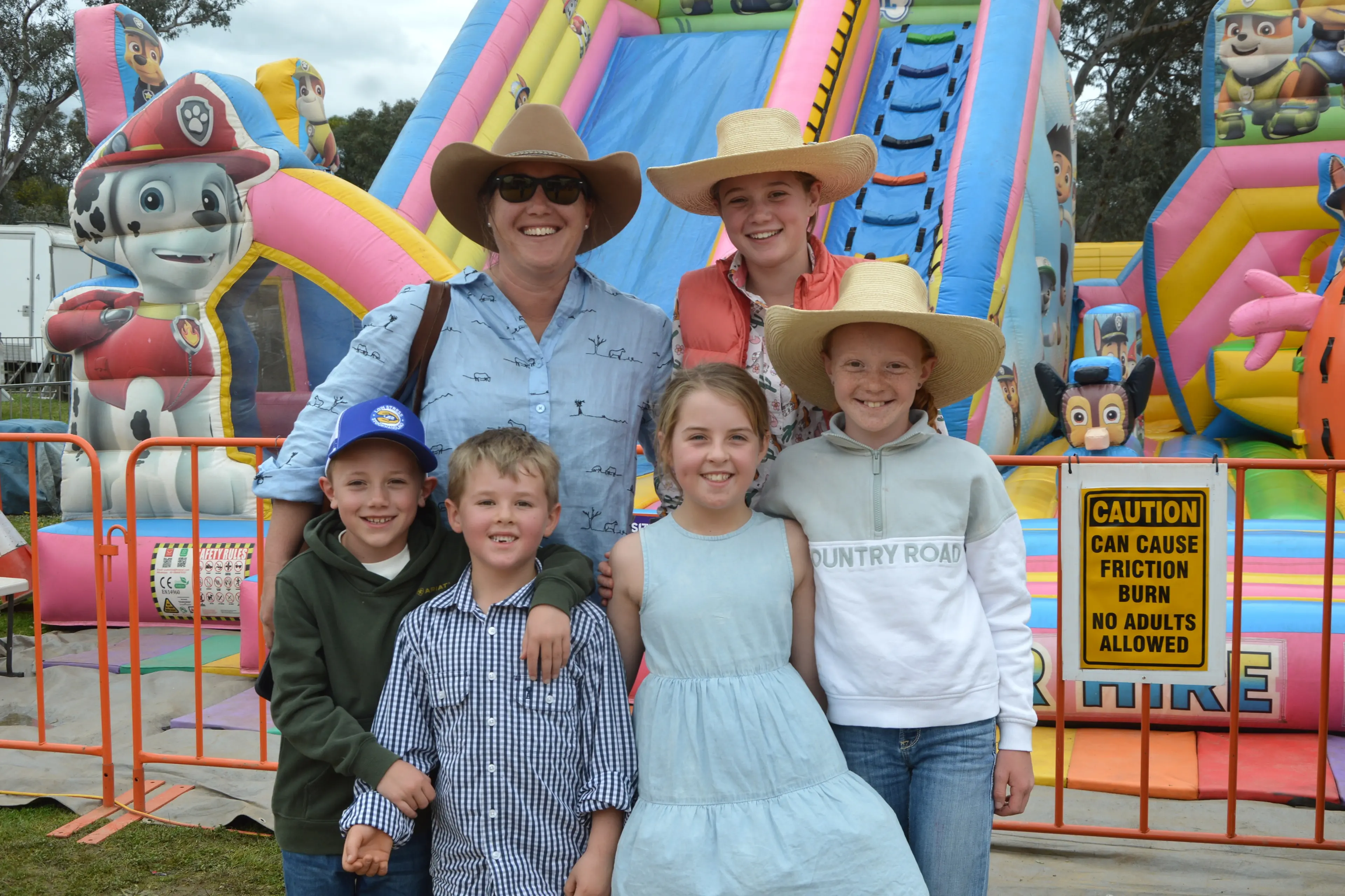 <p>David Maslin, Bec Maslin, Huey Makin, Willa, Alice and Emily Makin enjoying their day out at the Grenfell Show.  PHOTOS: Madeline Blackstock</p>\\n