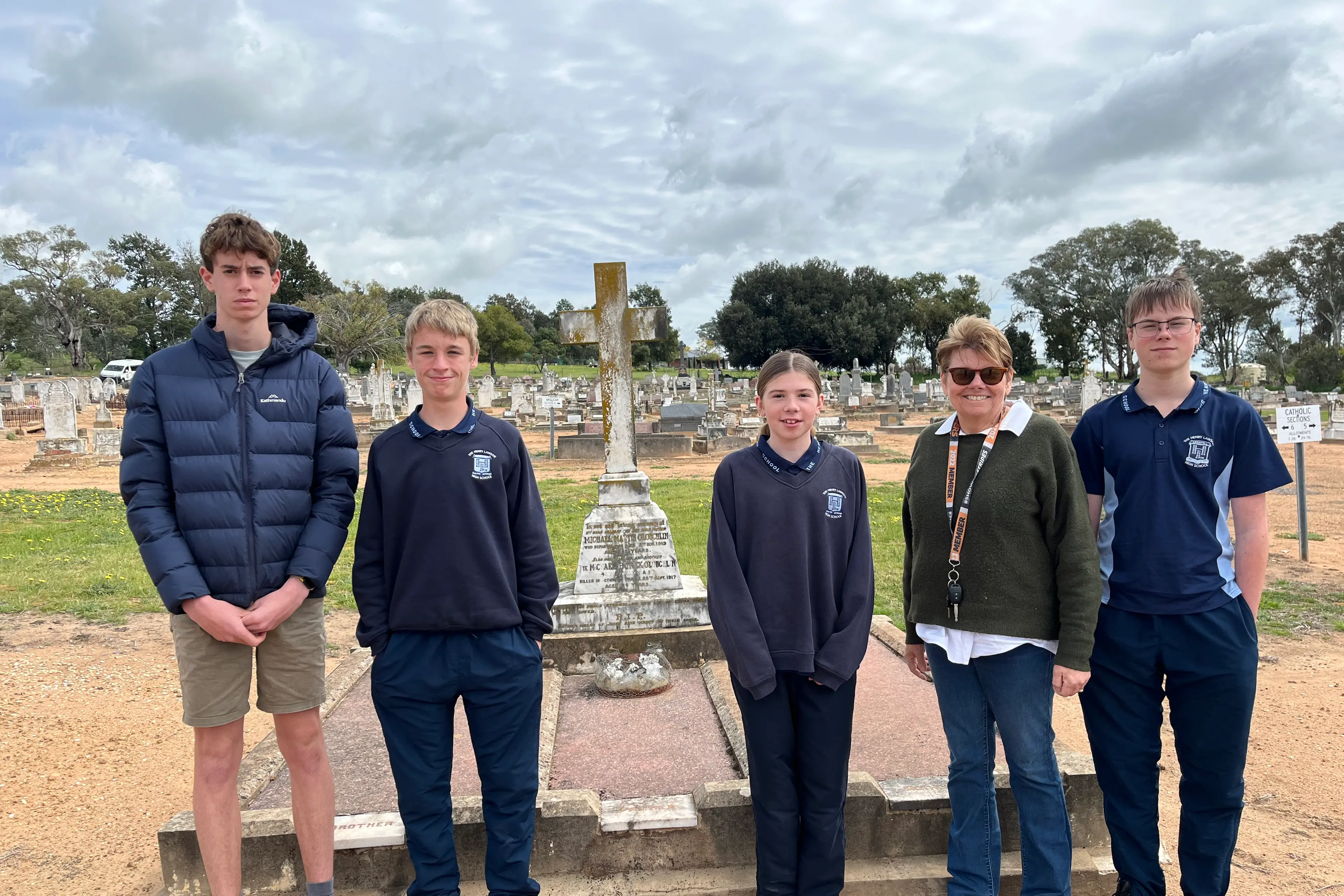 <p>The student research team visited Grenfell cemetery to find family connections to the soldiers from our local area.</p>\\n