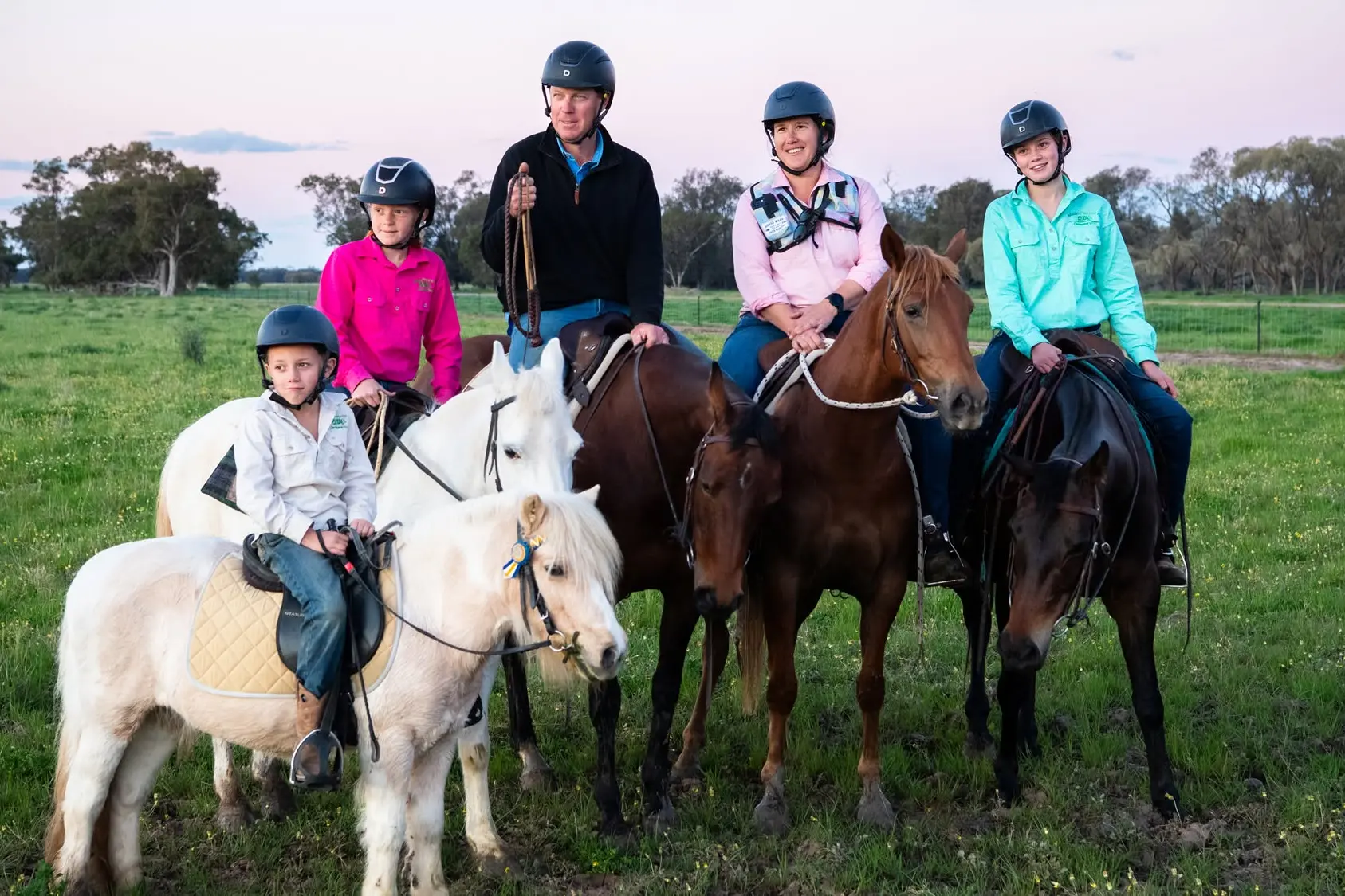 <p>Charlie and Rebecca Maslin with their three children on their property \\u2018Caragabal West\\u2019. PHOTO: Stuart Walmsley</p>\\n