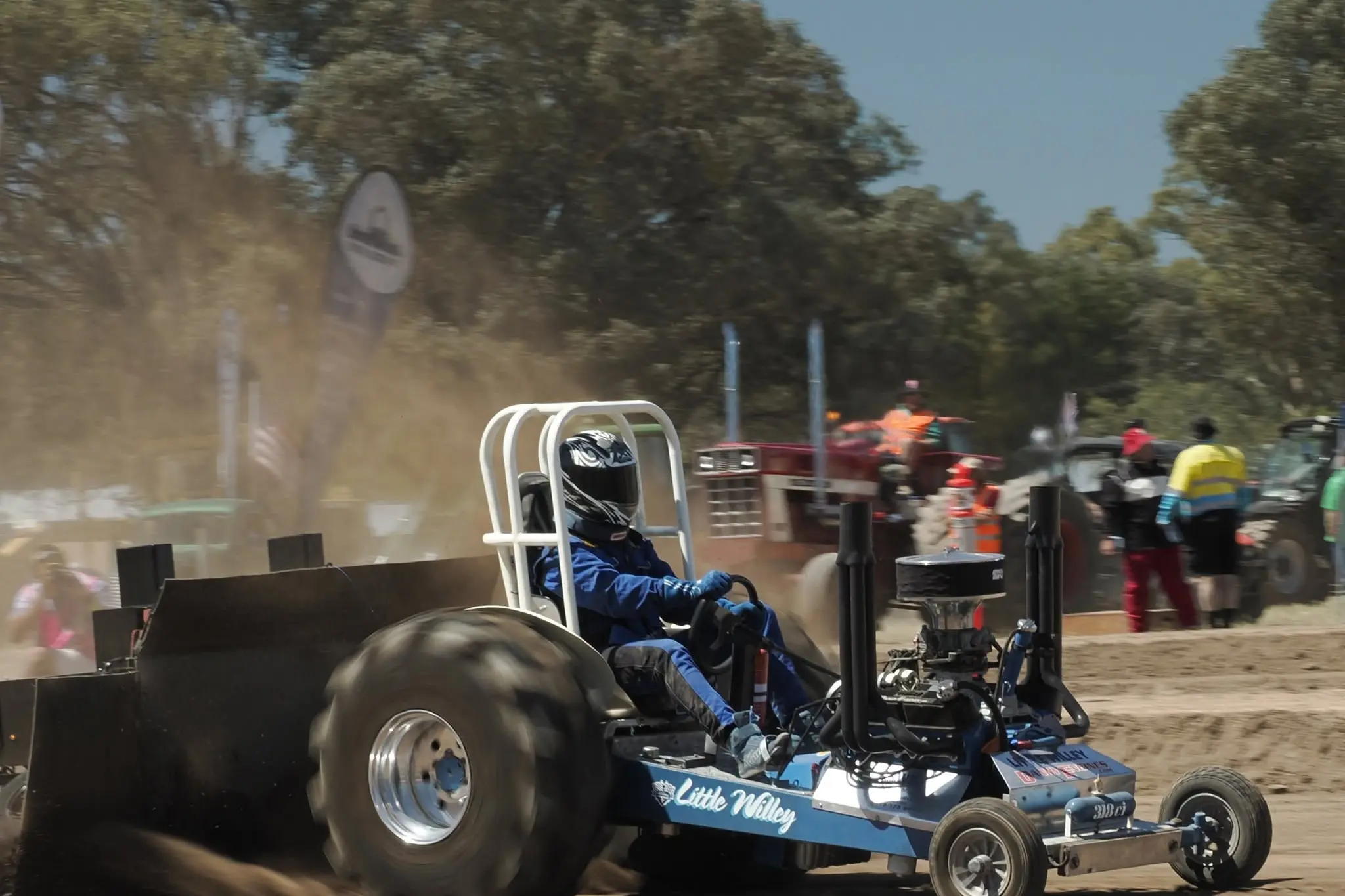<p>Tractor Pull will be in action at the Grenfell Showground this Saturday. PHOTO: Phillip Mccallum </p>\\n